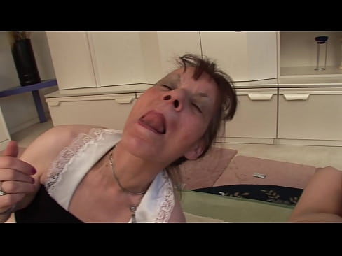 ❤️ Două bunicuțe și un bunic fac sex în trei ☑  at porn ro.superpornpics.ru ❌️❤